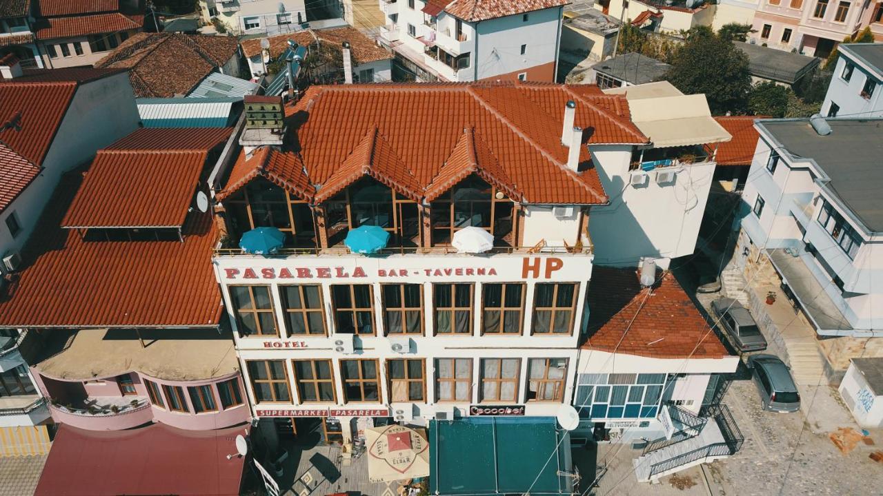 Hotel Pasarela Berat Exterior foto